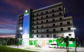 Holiday Inn Express Managua